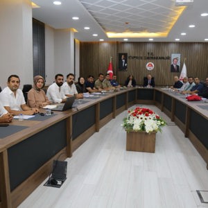  Siverek Kaymakamımız Sayın Salih SAK başkanlığında, paydaş kurumlarımızın katılımıyla Çocuk Koordinasyon Kurulu ve Kadına Karşı Şiddetin Önlenmesi Toplantısı gerçekleştirildi. - fotoğraf 1