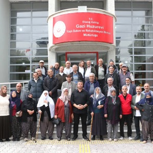 1 Ekim Dünya Yaşlılar Günü’nde Anlamlı Buluşma - fotoğraf 1