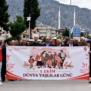 1 Ekim Dünya Yaşlılar Günü Kapsamında Yürüyüş Programı Gerçekleştirildi - fotoğraf 2