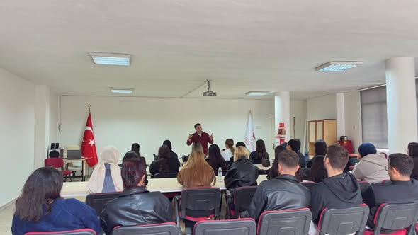 Sosyal Hizmet Bölümü Öğrencilerine Türkiye Bağımlılıkla Mücadele Eğitimi Verildi