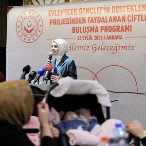 Bakanımız Göktaş, Evlenecek Gençlerin Desteklenmesi Projesi'nden yararlanan çiftlerle buluştu - fotoğraf 1