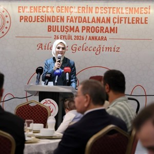 Bakanımız Göktaş, Evlenecek Gençlerin Desteklenmesi Projesi'nden yararlanan çiftlerle buluştu - fotoğraf 3