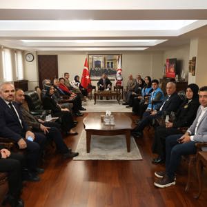 Yaşlılar Günü’nde Kuşaklar Arası Dayanışmanın Önemine Dikkat Çekildi   - fotoğraf 3