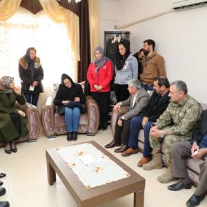 Vali Doğan'dan Taziye Ziyareti - fotoğraf 1