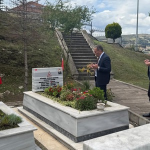 Şehitlerimizin Aziz Hatırasına Vefa - fotoğraf 4