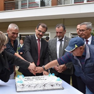 Salihli Huzurevinde Dünya Yaşlılar Günü Kutlandı - fotoğraf 2
