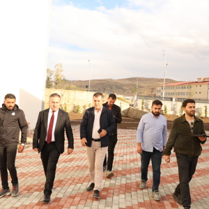 İl Müdürümüz Vefa Akdoğan Yapımı Devam Eden Edremit Çocuk Evleri Sitesi ile Edremit Engelsiz Yaşam Bakım ve Rehabilitasyon Merkezinde  - fotoğraf 4