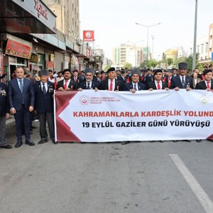 Kahramanlarla Kardeşlik Yolunda 19 Eylül Gaziler Günü Yürüyüşü Gerçekleştirildi  - fotoğraf 9