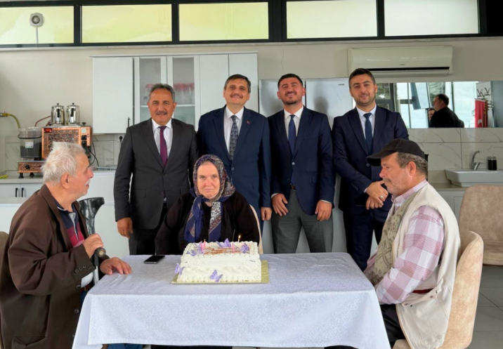 Eylül Ayında Doğan Yaşlılarımız İçin Doğum Günü Etkinliği Düzenlendi.