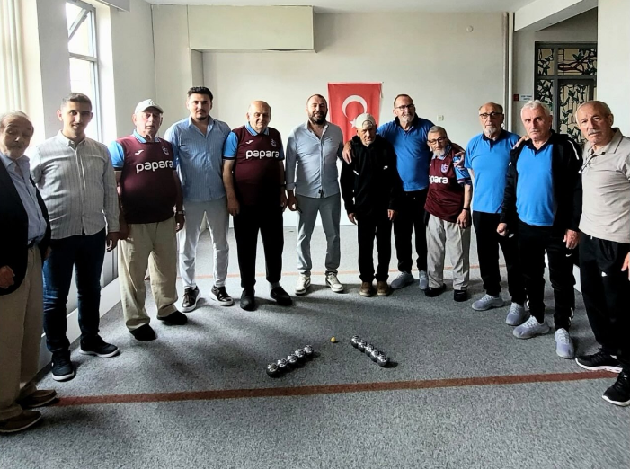 1 Ekim Dünya Yaşlılar Günü Etkinlikleri Kapsamında Dostluk Maçı Gerçekleştirildi.