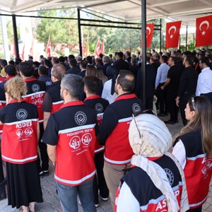 19 Eylül Gaziler Günü münasebetiyle Osmanbey Şehitlik Alanı’nda düzenlenen Çelenk Sunma Töreni’ne katıldık. - fotoğraf 4