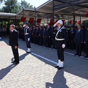 19 Eylül Gaziler Günü münasebetiyle Osmanbey Şehitlik Alanı’nda düzenlenen Çelenk Sunma Töreni’ne katıldık. - fotoğraf 12