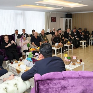 “Ninemin Elinden, Kalpleri Isıtan Sevgi” Projesinin Açılışı, 1 Ekim Dünya Yaşlılar Günü Vesilesiyle Gerçekleştirildi. - fotoğraf 2