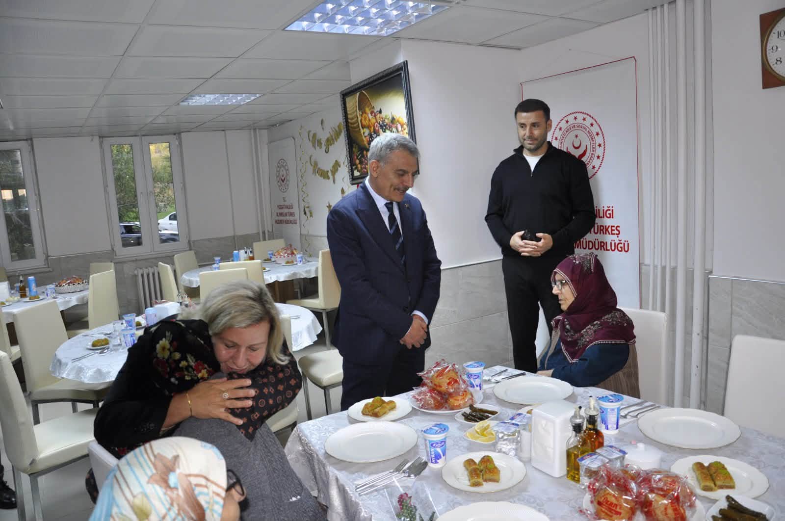 Büyüklerimizle Vefa Sofrasında Buluştuk