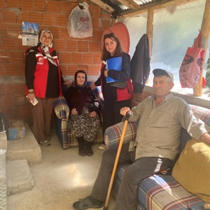 Kıymetli Büyüklerimize  Anlamlı Hane Ziyaretleri - fotoğraf 4