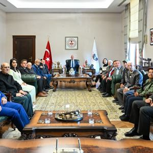Kıymetli Büyüklerimiz, 1 Ekim Dünya Yaşlılar Günü Kapsamında Sayın Valimizi Ziyaret Etti - fotoğraf 1
