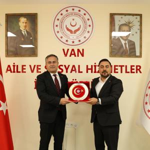 Türk Sağlıksen Van Şubesi başkanı Ergin Koç ve beraberindeki heyet İl Müdürümüz Vefa Akdoğan'ı ziyaret ettiler. - fotoğraf 1