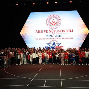  Bakanlığımızın Katkılarıyla TEKNOFEST’te “İlk Işıktan Geleceğe” Tiyatro Oyunu Sahnelendi - fotoğraf 13