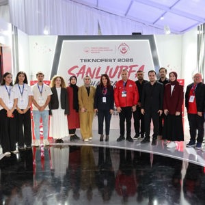 Vali Yardımcımız Sayın Fatmagül DALMIŞ, TEKNOFEST’te Bakanlığımızın Standlarını Ziyaret Etti - fotoğraf 1