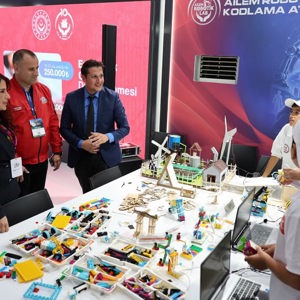 Vali Yardımcımız Sayın Fatmagül DALMIŞ, TEKNOFEST’te Bakanlığımızın Standlarını Ziyaret Etti - fotoğraf 8