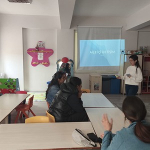 Kapadokya Anaokulu Velilerine Aile İçi İletişim Semineri - fotoğraf 1
