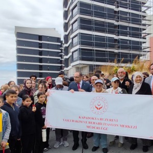 1 Ekim Dünya Yaşlılar Günü’nde Farkındalık Yürüyüşü Gerçekleştirildi - fotoğraf 3