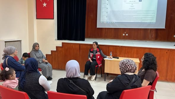 Okul ve Aile: Aynı Hedefte, Güçlü Bir Gelecek