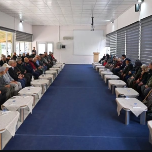 Sayın Valimiz Dr. Serdar Kartal, 1 Ekim Dünya Yaşlılar Günü dolayısıyla Huzurevi Yaşlı Bakım ve Rehabilitasyon Merkezi’ni ziyaret ederek kıymetli büyüklerimizle bir araya geld - fotoğraf 2