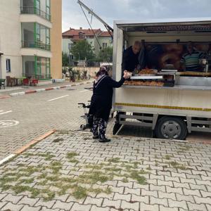 1 Ekim Dünya Yaşlılar Günü Vesilesiyle Mevlid-i Şerif Okutulup Lokma Hayrı Yapıldı - fotoğraf 3