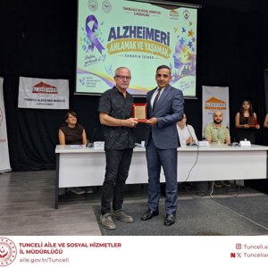 "ALZHEİMER'I ANLAMAK VE YAŞAMAK: ZAMANIN İZİNDE" PANELİMİZDE FARKINDALIĞI BÜYÜTTÜK - fotoğraf 3