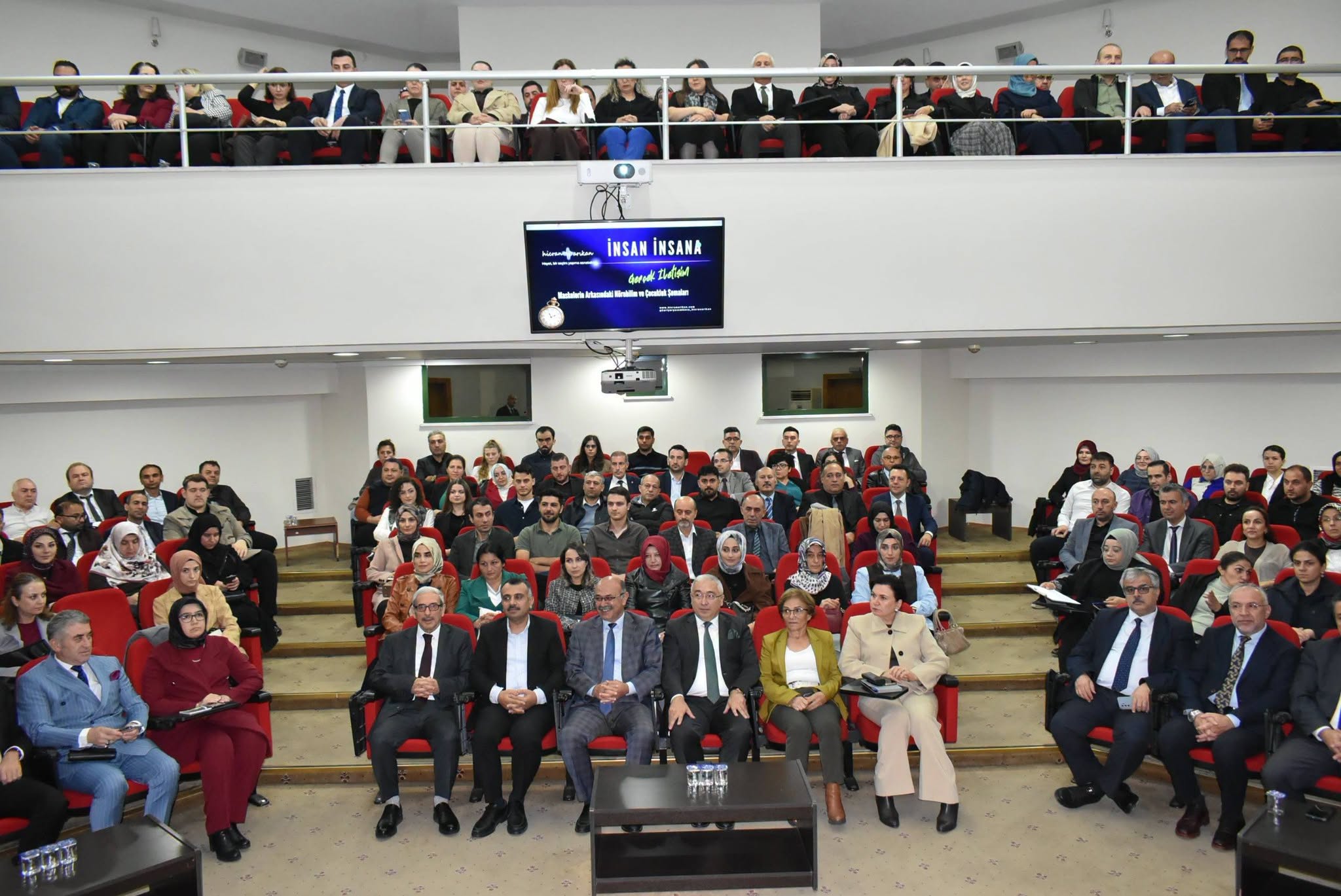 İnsana Dokunan Hizmetin Temelinde Güçlü İletişim Var