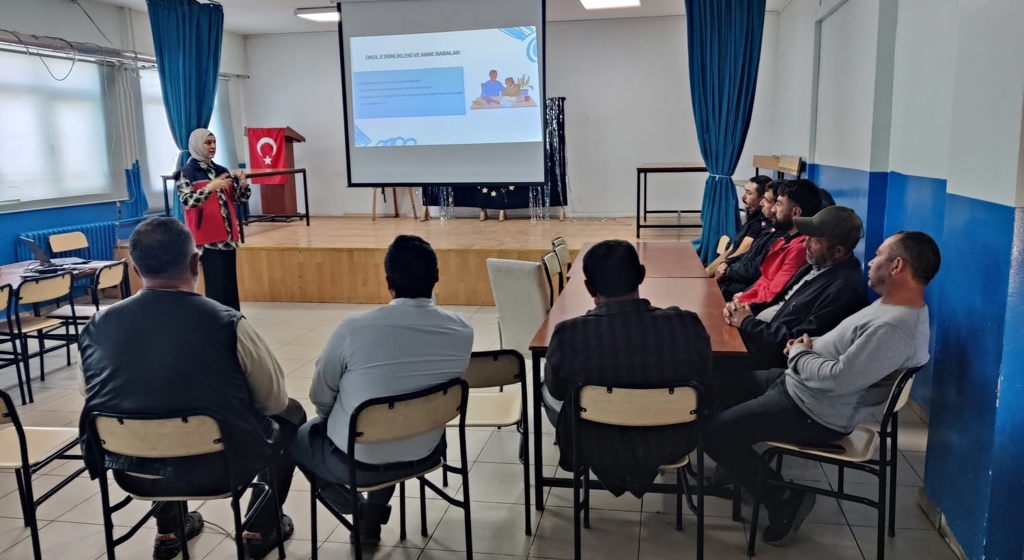 “Okul ve Aile” Konulu Eğitim