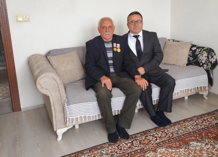 Kıbrıs Gazilerimiz Aydın Söz Ve Mehmet Karabina Hanelerinde Ziyaret Edildi.