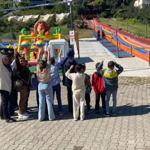Çocuklarımız İçin Sera Gölü Hayal Vadisine Gezi Ve Yemek Etkinliği Düzenlendi. - fotoğraf 1