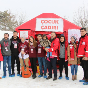 Gönüllü öğrencilerinden çocuklara destek - fotoğraf 1