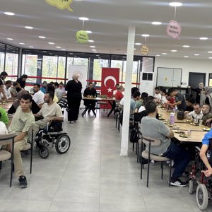 İşitme Engelliler Haftası Kapsamında Çiğköfte Etkinliği Ve Şarkı Şöleni Gerçekleştirildi - fotoğraf 3