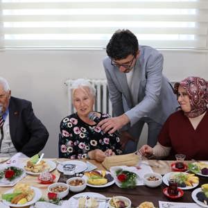 Dünya Yaşlılar Günü’nde Büyüklerimizle Anlamlı Buluşma - fotoğraf 8