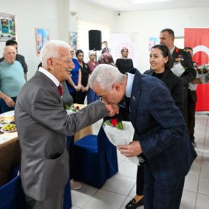 Dünya Yaşlılar Günü’nde Büyüklerimizle Anlamlı Buluşma - fotoğraf 4