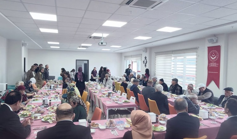 1 Ekim Dünya Yaşlılar Günü 