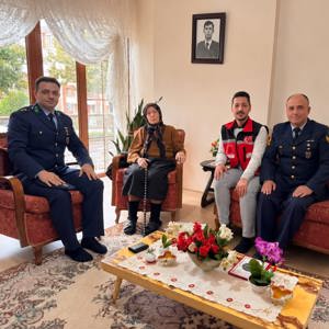 Şehit Annemiz Güler Mayadağlı Ziyaret Edildi - fotoğraf 2
