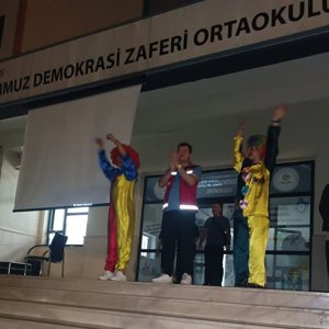 🎬🌙 Gökyüzü Altında Çocuk Kahkahaları Cizre’de! 🌟 - fotoğraf 4