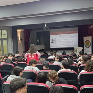 Şiddetle mücadelede farkındalık, bilinçli ve duyarlı bireylerle güçlenir. - fotoğraf 1