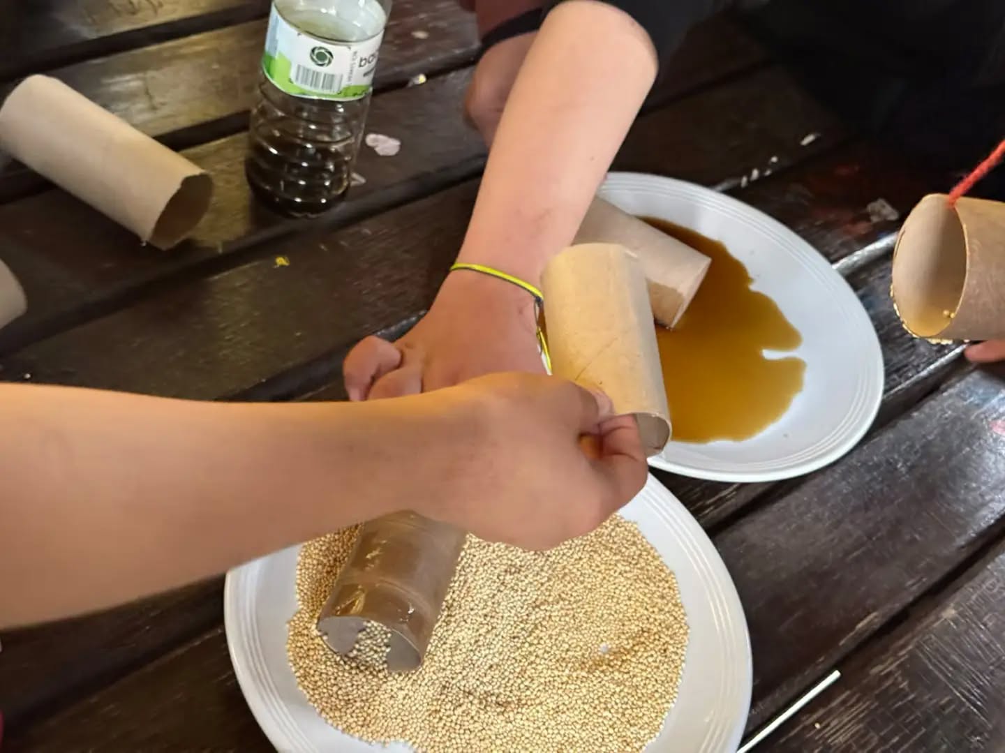 Minik Ellerden Doğaya Kocaman Bir Sevgi