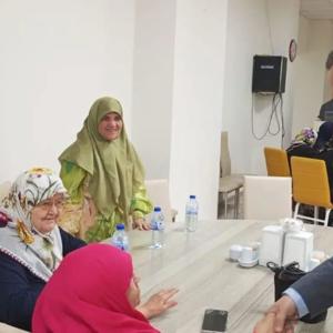 Karabük Yücel Huzurevi ev sahipliğinde 1  Ekim Dünya Yaşlılar Günü vesilesiyle yaşlılarımıza yönelik düzenlenen organizasyonunda biraraya gelindi. - fotoğraf 7