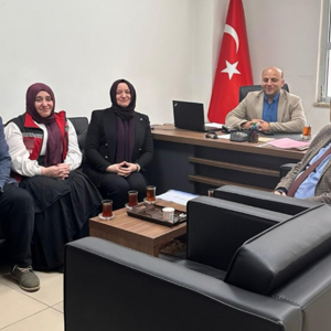 Çaykara Sosyal Yardımlaşma Ve Dayanışma Vakfı Müdürü Mesut Selçuk Ziyaret Edildi. - fotoğraf 1