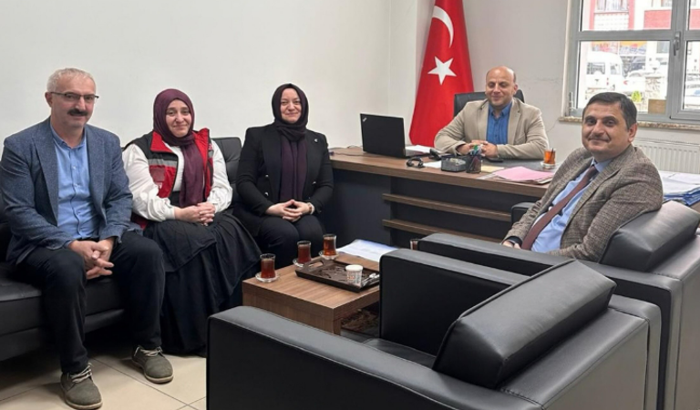 Çaykara Sosyal Yardımlaşma Ve Dayanışma Vakfı Müdürü Mesut Selçuk Ziyaret Edildi.