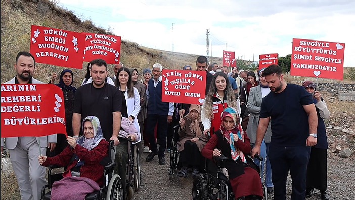1 Ekim Dünya Yaşlılar Günü Yürüyüşü