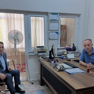 Edirne Aile Ve Sosyal Hizmetler İl Müdürü Harun TOHUMCU, Şube Müdürümüz Tamer TAHMAZOĞLU'nu ziyaret ederek, İl Müdürlüğümüz Mali Hizmetler biriminde denetim ve incelemelerde bulundu. - fotoğraf 1