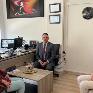 İl Müdürümüz Harun TOHUMCU, İl Müdürlüğümüze bağlı Şiddet Önleme ve İzleme Merkezi Müdürlüğünü ziyaret ederek, birimlerde denetim ve incelemelerde bulundu. - fotoğraf 1