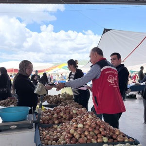 İl Müdürlüğümüze Bağlı GÖLHİSAR SOSYAL HİZMET MERKEZİ Müdürlüğümüz Tarafından ÇAVDIR İlçesi Pazartesi  Pazarı’nda Vatandaşlarımızla Bir Araya Gelinerek Bilgilendirme Faaliyeti Gerçekleştirildi - fotoğraf 8